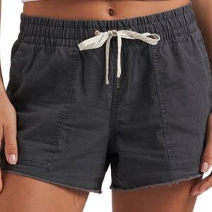 Vuori Rip Stop Shorts in Medium Relaxed Fit